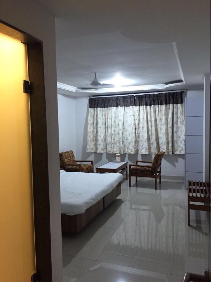 Sarovar Hotel 비사카파트남 외부 사진